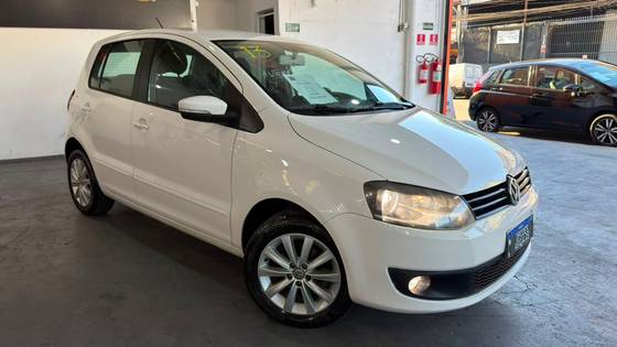 VOLKSWAGEN FOX 1.6 MI 8V FLEX 4P AUTOMATIZADO VOLKSWAGEN FOX 1.6 MI 8V FLEX 4P AUTOMATIZADO